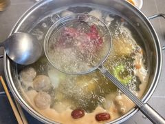 -官塘陈记鱼生·潮汕砂锅粥·牛肉火锅(潮枫路总店)