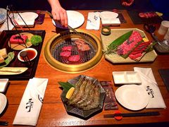 -山川小町·极番烧肉(新地假日广场店)