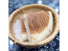 三角饼-八两八金·莱芜特色炒鸡(市南漳浦路店)