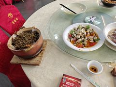 -荷香居(洞企石路店)