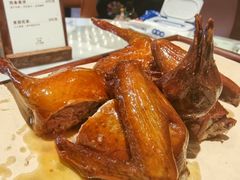 -蝴蝶里·粤菜·点心(龙湖天街&滨江店)