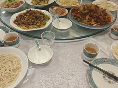 -汗腾格里·风味餐厅(新疆驻京办店)