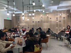 大堂-奈雪的茶(市百一店)