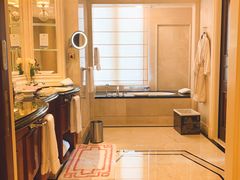 -广州富力丽思卡尔顿酒店