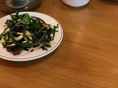 -鹤乡东北菜(崮山路店)