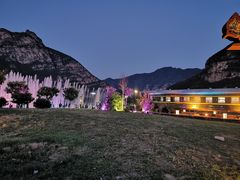 -百里峡七彩艺术小镇