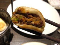 酥皮肉夹馍-甄御•海鲜新青岛菜(麦岛店)