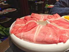 招牌手切牛肉-渝利重庆火锅