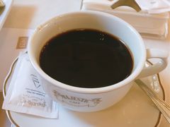 -Majestic Café