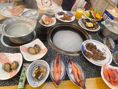 -锤头鲨毛肚海鲜烤肉自助餐厅(国购广场店)