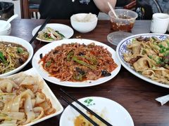 -壹阁胡羊焖饼(特色小吃街店)
