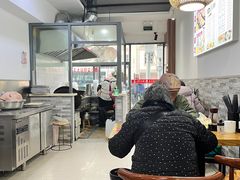 -黄阿姨锅贴大王(万航渡路店)