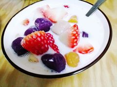 -上海雏渐肥月嫂