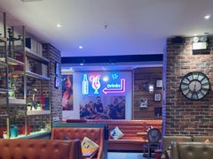 -豪客嘉族·麦尼顿西餐厅(乐福天下店)