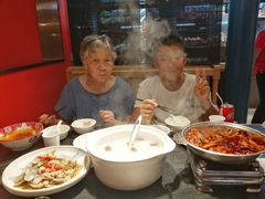 -南海底小海鲜·湘菜(鲁巷吴家湾店)
