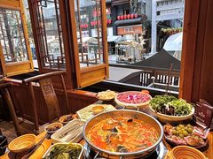-快活林酸汤鱼鲜品火锅店(甲秀楼店)