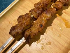 烤羊肉串儿-乡村馕坑肉·烧烤·新疆菜·本地人更爱吃(阿勒泰首店)