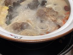 -三人行骨头王火锅(长寿店)