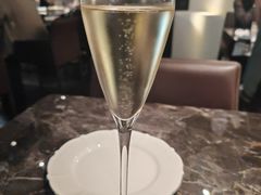 起泡酒-LESCEDARS Brasserie Bistro香柏树