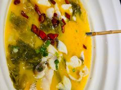 金汤酸菜龙利鱼-绿茶餐厅(崇文门新世界店)