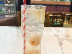 荔枝气泡水-北京贵宾楼饭店 红墙咖啡厅