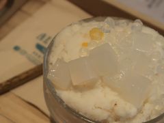 -杏甜品(尖沙咀加拿分道店)