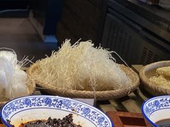 米线-JW万豪厨房餐厅·滨海草坪烧烤·海鲜·海景(三亚绿发山海天JW万豪酒店)