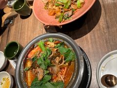 -云海肴·汽锅鸡·云南代表菜(浦江欢乐颂店)