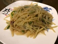 酸辣土豆丝-缘来聚·徽菜名店(黄山宏村店)