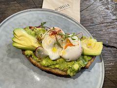 牛油果温泉蛋吐司-O'mills Sourdough Bakery&Bistro(永嘉路店)