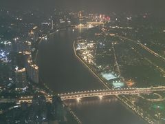 -广州塔卢特斯法国旋转餐厅