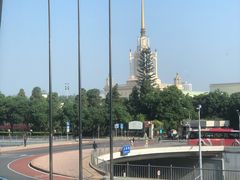 -麦当劳(展览路店)