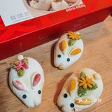吃着兔年生肖年馍🐰年味更浓了[调皮]