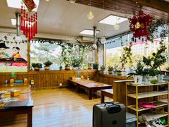 -亲昵春川鸡排(韩国美食街店)