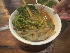 -万记麻辣烫国展总店