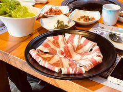 -唯成•韩国炭火烤肉 유성고기