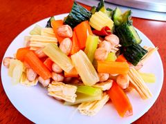 -忆乡情铁锅炖鱼饭店(延庆店)