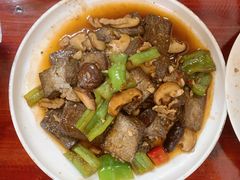 红烧豆腐-芦茨金富饭庄·25年老字号·专做稻草鸡