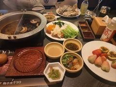 -牛YO寿喜烧·铁板烧和牛火锅自助(市府恒隆店)