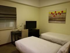 和主卧天差地别，感觉是工人房-仁恒辉盛阁酒店公寓