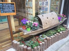 -猫的天空之城概念书店(杭州南宋御街店)