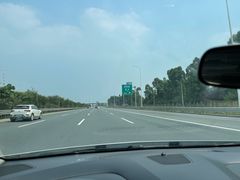 -神州租车(白云机场T1服务点)
