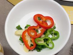 -锅飘飘·东北铁锅炖(雨花客厅店)