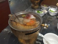 -半岛翡丽海鲜自助餐厅(观风亭店)
