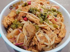-灵芝妹子海鲜米线(劳动公园店)