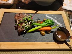澳洲和牛M3戰斧牛排-YUE·6·西式融合餐厅(外滩六号店)
