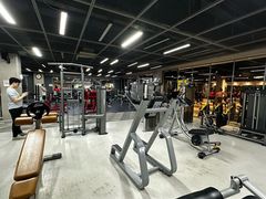 -立峰超越健身中心(先天下店)