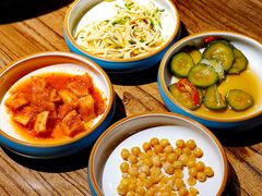 -明洞阿姨·韩式酱蟹烤肉·创意料理(三元桥店)