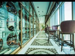餐厅空中走廊-翡翠36餐厅(浦东香格里拉店)