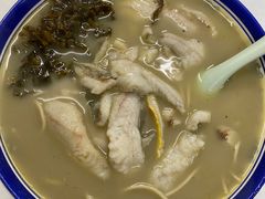 -明呈黄鱼面馆(斜土路店)